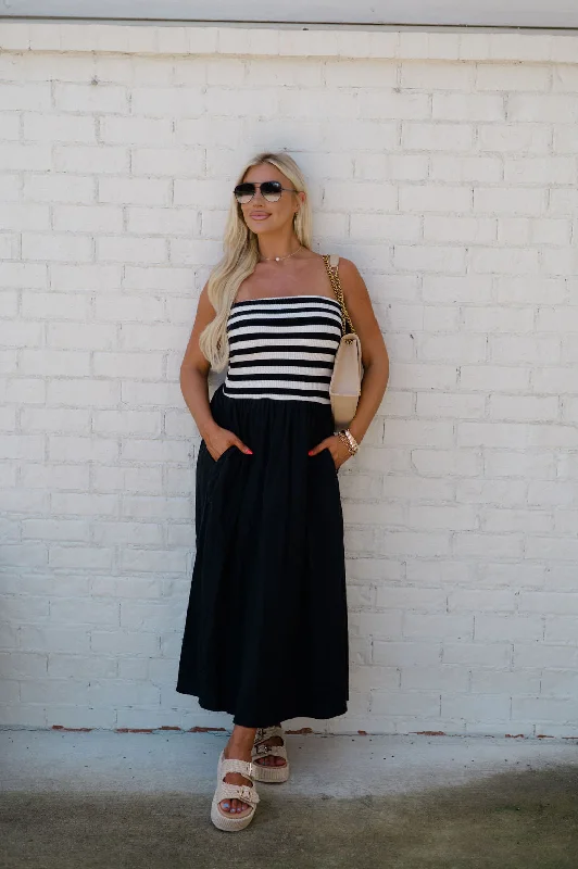 Striped Knit Midi Dress-Black Comfortable Deep V Midi Dress