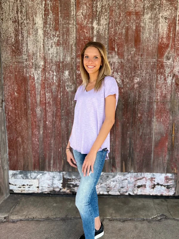 Dylan Slub Cotton Shirt Tail V-Neck Tee Lavender Fashionable Draped Short Sleeve