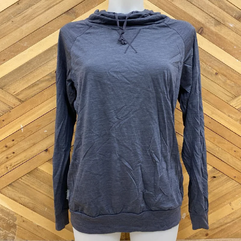 icebreaker - Women's Cool-Lite Hooded Merino L/S Shirt - MSPR comp $130: Purple / Grey-women-MD Comfortable Pocket Short Shirt icebreaker - Women's Cool-Lite Hooded Merino L/S Shirt - MSPR comp $130: Purple / Grey-women-MD Comfortable Pocket Short Shirt