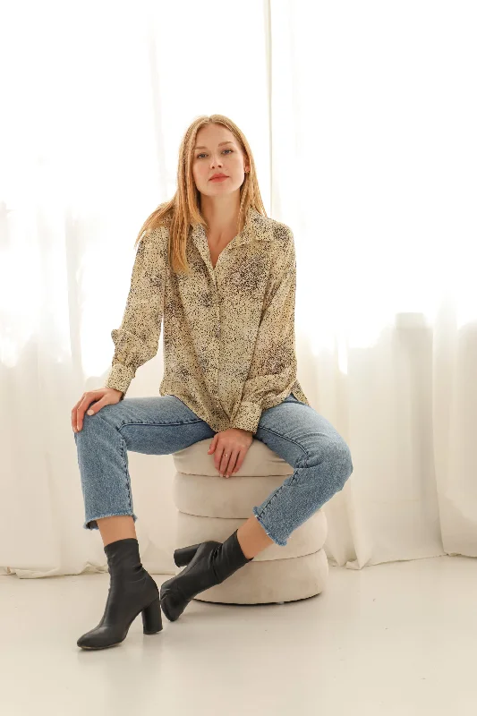 Enteliér Silk Shirt Sand Dune Relaxed Fit Short Shirt
