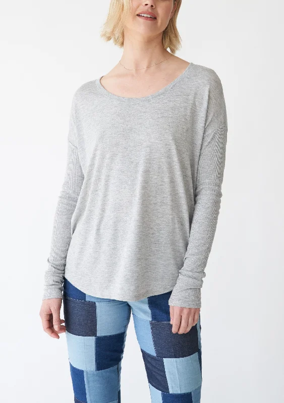 Sela Ribbed Sleeve Relaxed-Fit Long Sleeve Shirt Stylish Casual Short Tee