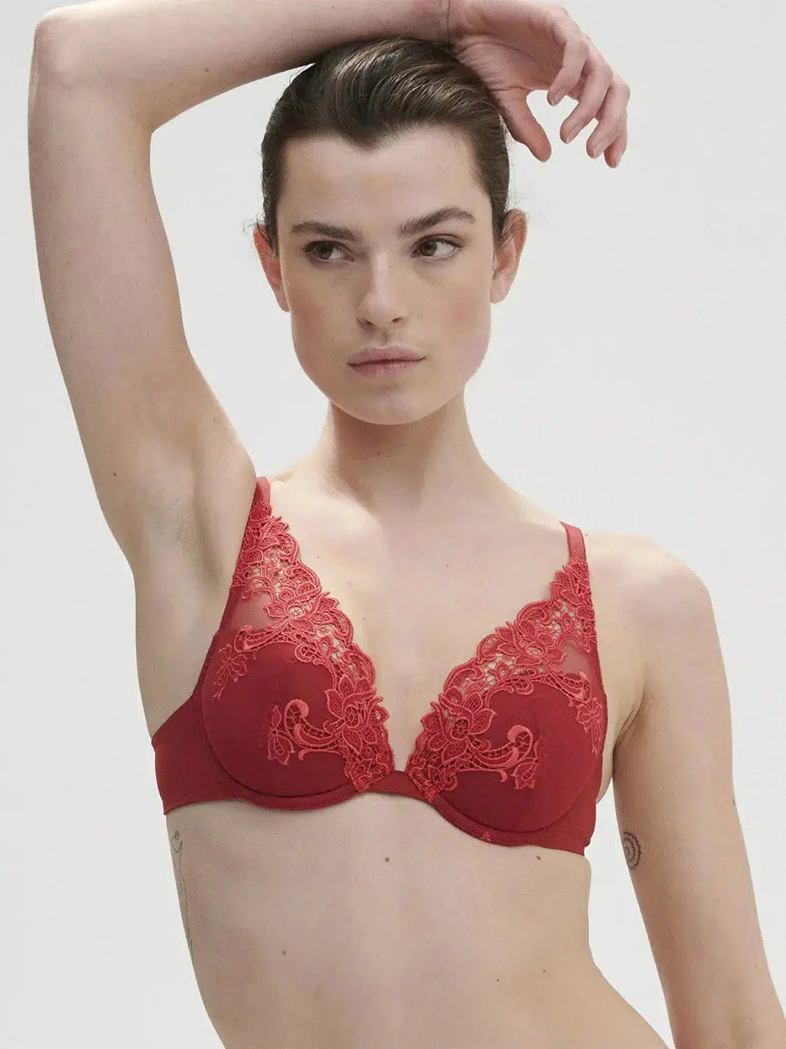 Red Saga Triangle Push Up Contour Bra Soft Strapless Bra