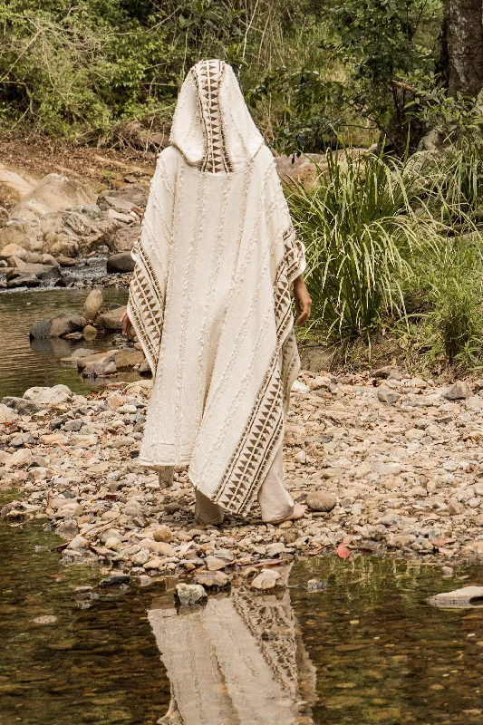 AKKAD Poncho Beige Handmade Ceremonial Hooded Hood Pockets Vegan Cotton Block Printed Tribal Patterns Naturally Dyed Festival Viking AJJAYA Hoodie with Side Slits Relaxed Casual AKKAD Poncho Beige Handmade Ceremonial Hooded Hood Pockets Vegan Cotton Block Printed Tribal Patterns Naturally Dyed Festival Viking AJJAYA Hoodie with Side Slits Relaxed Casual