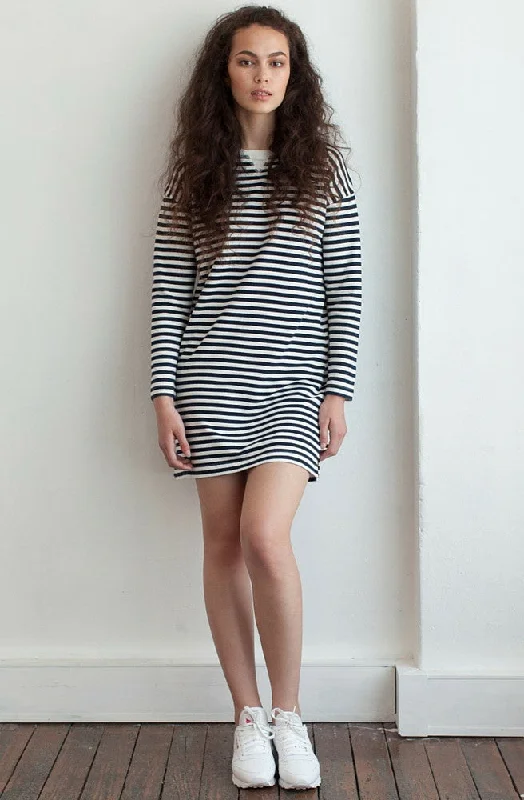Kakadu Sweatshirt Dress Hoodie with Raglan Sleeves Sporty Comfortable