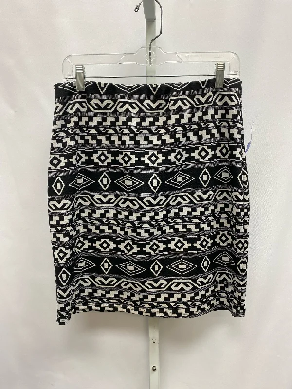 Size Large Miami Black Print Skirt denim skirt classic